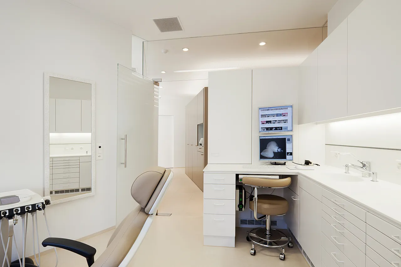 Unsere moderne und voll ausgestattete Praxis in Zürich